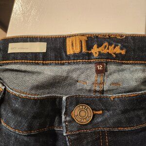 Kut from the Kloth Distressed Blue Cuffed Ankle Jeans